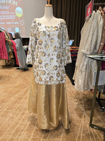 Soft shimmer, timeless charm