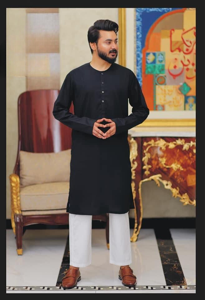 JET-BLACK-KURTA-WITH-WHITE-TROUSER